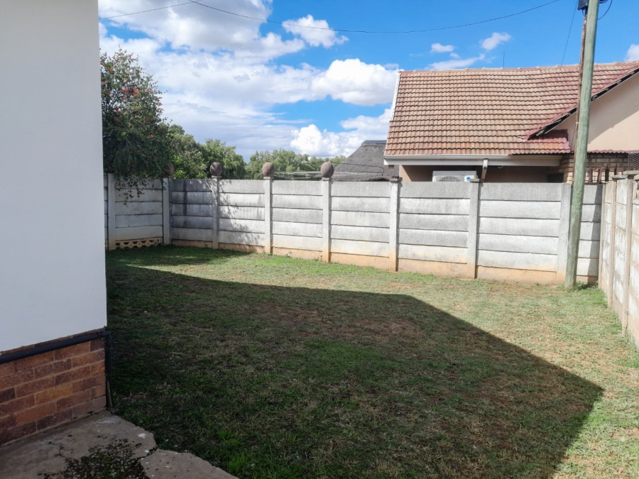 2 Bedroom Property for Sale in Meiringspark North West